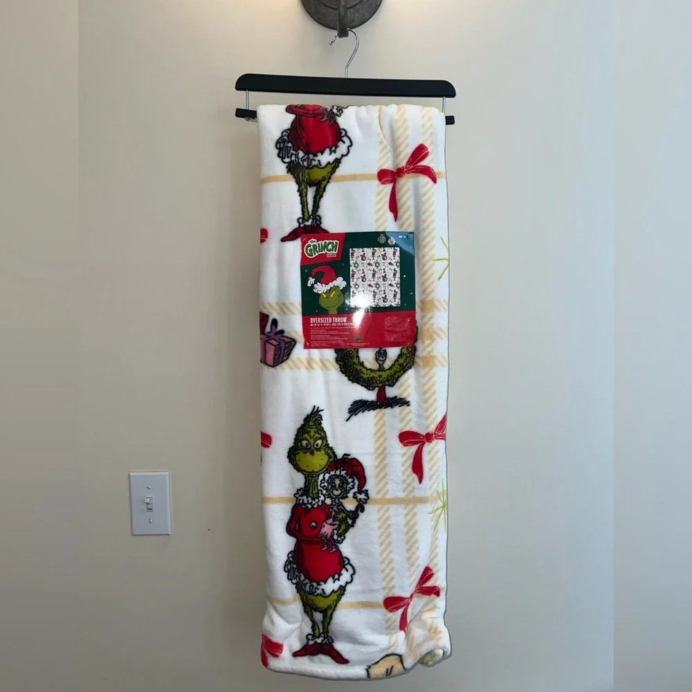 The Grinch Oversized Throw Blanket – 60” x 70” – Super‎ Soft Fleece | NWT